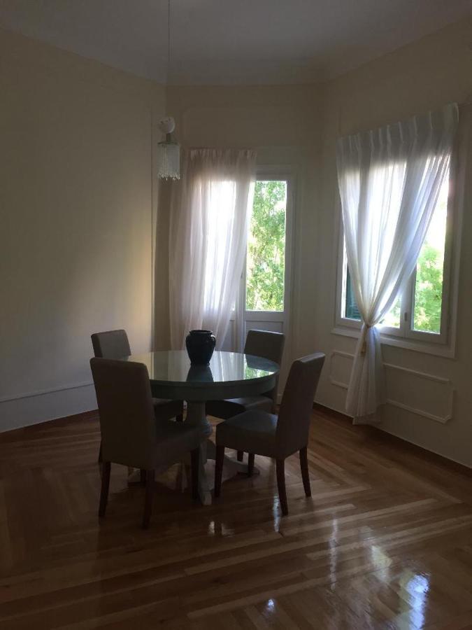 The Athenian House -Duxiana Bed Apartment Luaran gambar